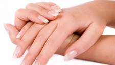 Takma Tırnak Nasıl Takılır?