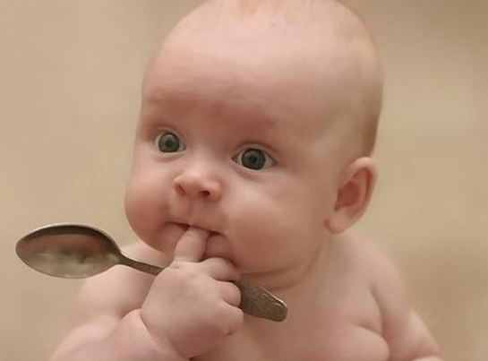 Bebeklerde Tırnak Yeme Belirtileri ve Tedavisi